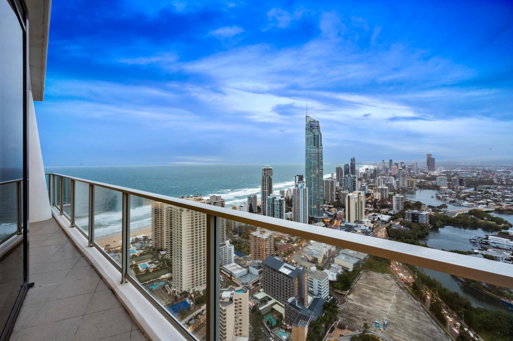 Circle On Cavill - Self Contained & Privately Managed Apartments - Wow Stay Gold Coast Eksteriør bilde